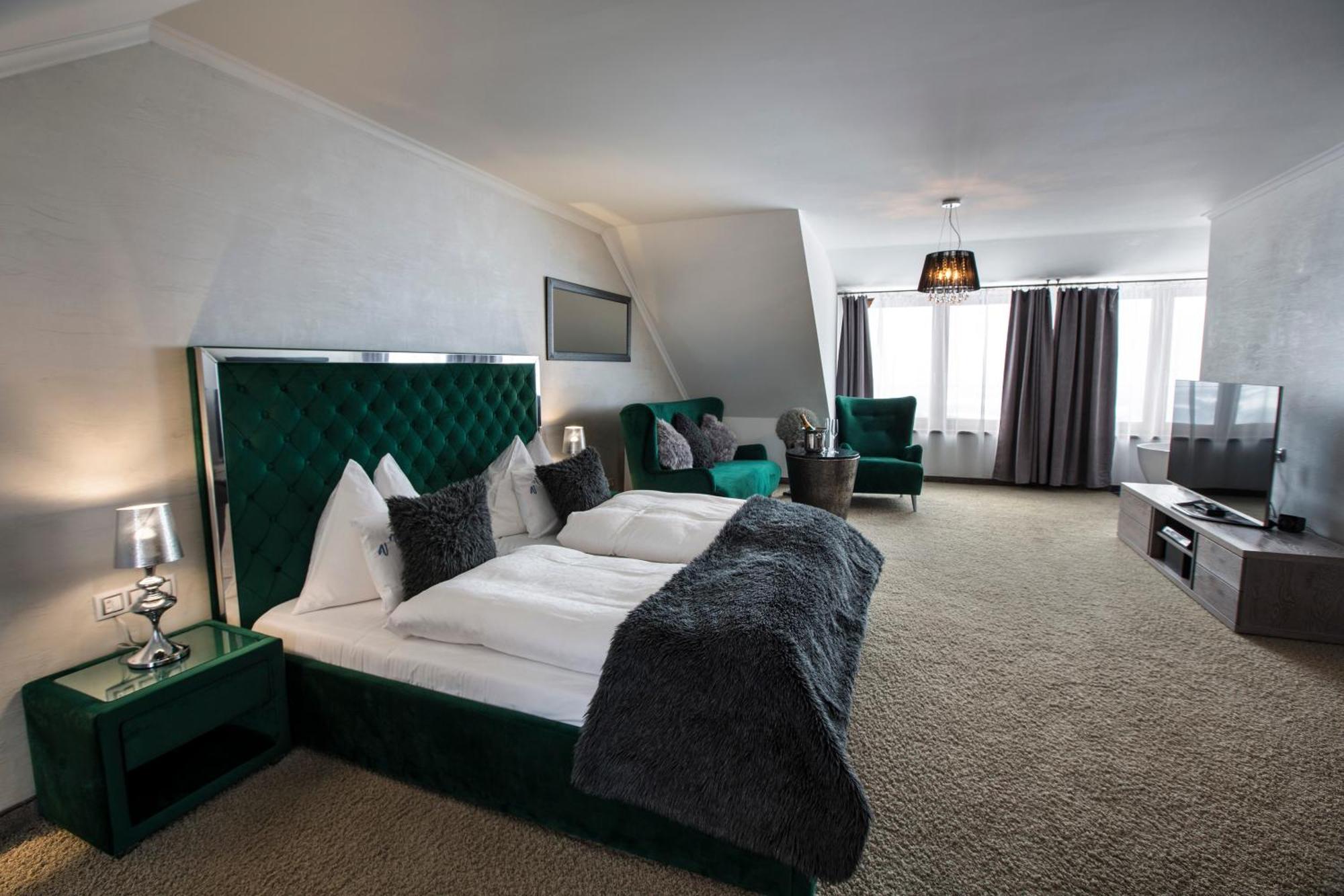 Wellness Hotel V Nebi Корженов Экстерьер фото